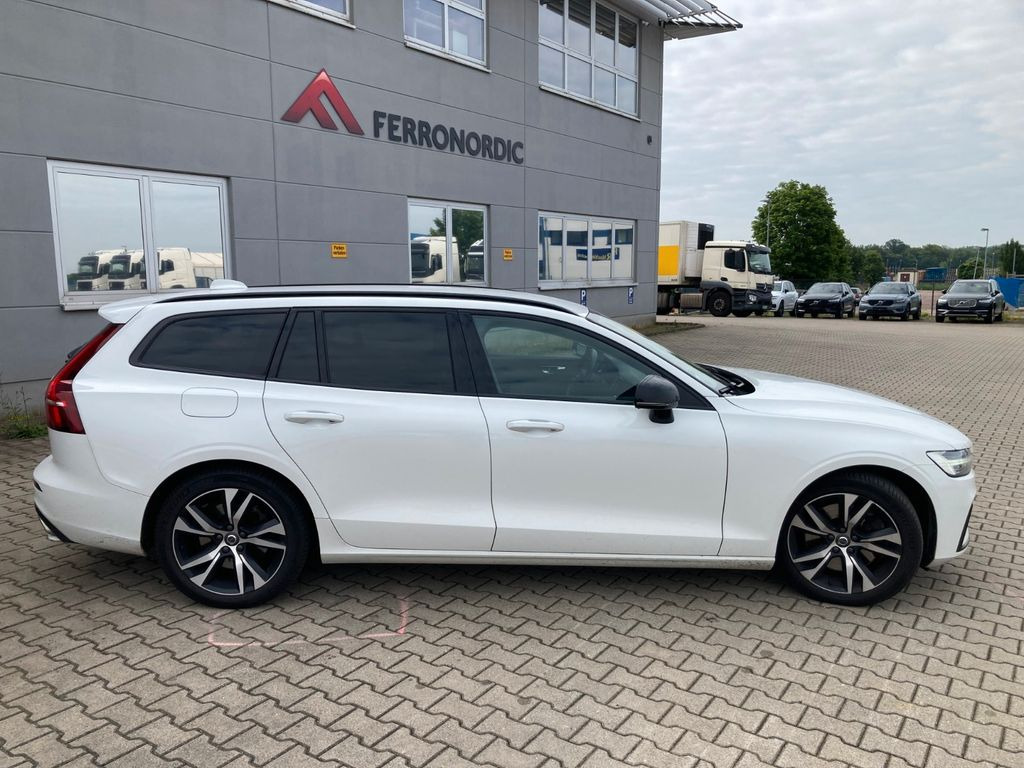 Volvo V60 T6 AWD R-Design Expression Recharge Plug-In Volvo V60 T6 AWD R-Design Expression Recharge Plug-In - سيارة ستيشن: صور 4 Volvo V60 T6 AWD R-Design Expression Recharge Plug-In Volvo V60 T6 AWD R-Design Expression Recharge Plug-In - سيارة ستيشن: صور 4