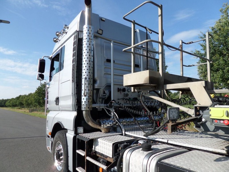 MAN TGA 18.440 4x4 - شاحنة جرار: صور 3 MAN TGA 18.440 4x4 - شاحنة جرار: صور 3