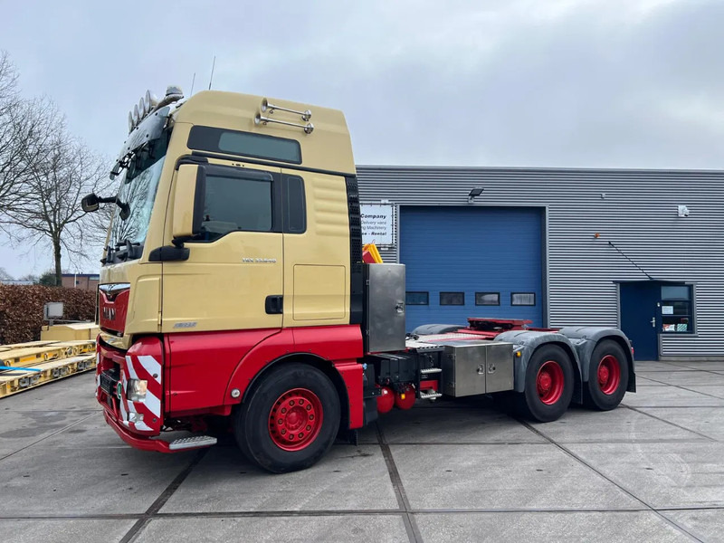 MAN TGX 33.640 6x4 BBS - شاحنة جرار: صور 1 MAN TGX 33.640 6x4 BBS - شاحنة جرار: صور 1