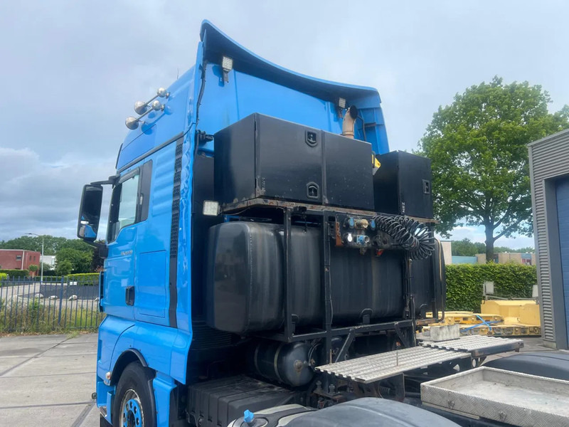 MAN TGX 41.540 8x4/4 BLS - شاحنة جرار: صور 4 MAN TGX 41.540 8x4/4 BLS - شاحنة جرار: صور 4