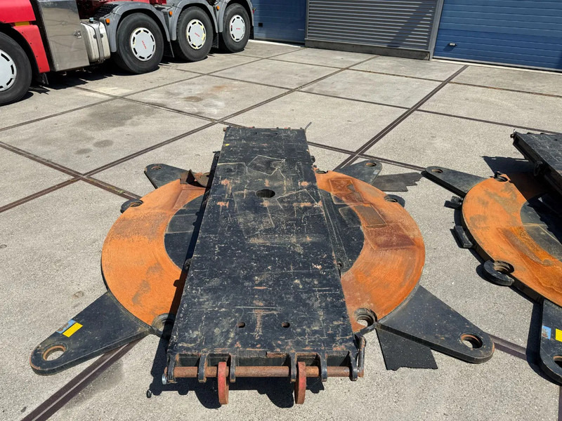 SCHEUERLE 2x 2002 Turntables 240 T  + NEW Steering device - قطع الغيار: صور 4 SCHEUERLE 2x 2002 Turntables 240 T  + NEW Steering device - قطع الغيار: صور 4