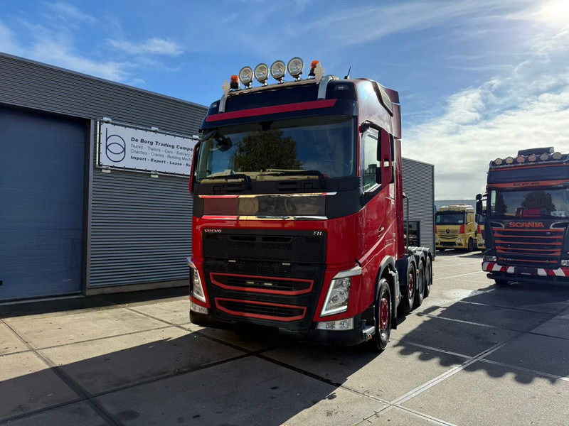 Volvo FH 540 8x4 Pusher Tractor - شاحنة جرار: صور 3 Volvo FH 540 8x4 Pusher Tractor - شاحنة جرار: صور 3