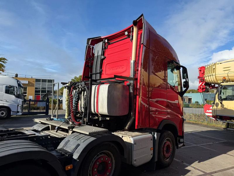 Volvo FH 540 8x4 Pusher Tractor - شاحنة جرار: صور 5 Volvo FH 540 8x4 Pusher Tractor - شاحنة جرار: صور 5