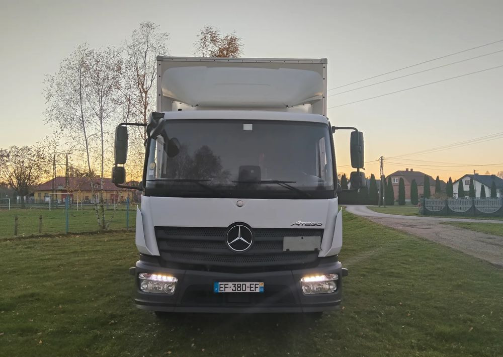 Mercedes-Benz Atego - بصندوق مغلق شاحنة: صور 3 Mercedes-Benz Atego - بصندوق مغلق شاحنة: صور 3