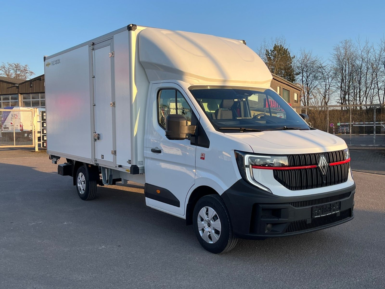 Renault Master L3 Kofferaufbau LBW / Seitentür - الشاحنات الصغيرة صندوق مغلق: صور 3 Renault Master L3 Kofferaufbau LBW / Seitentür - الشاحنات الصغيرة صندوق مغلق: صور 3
