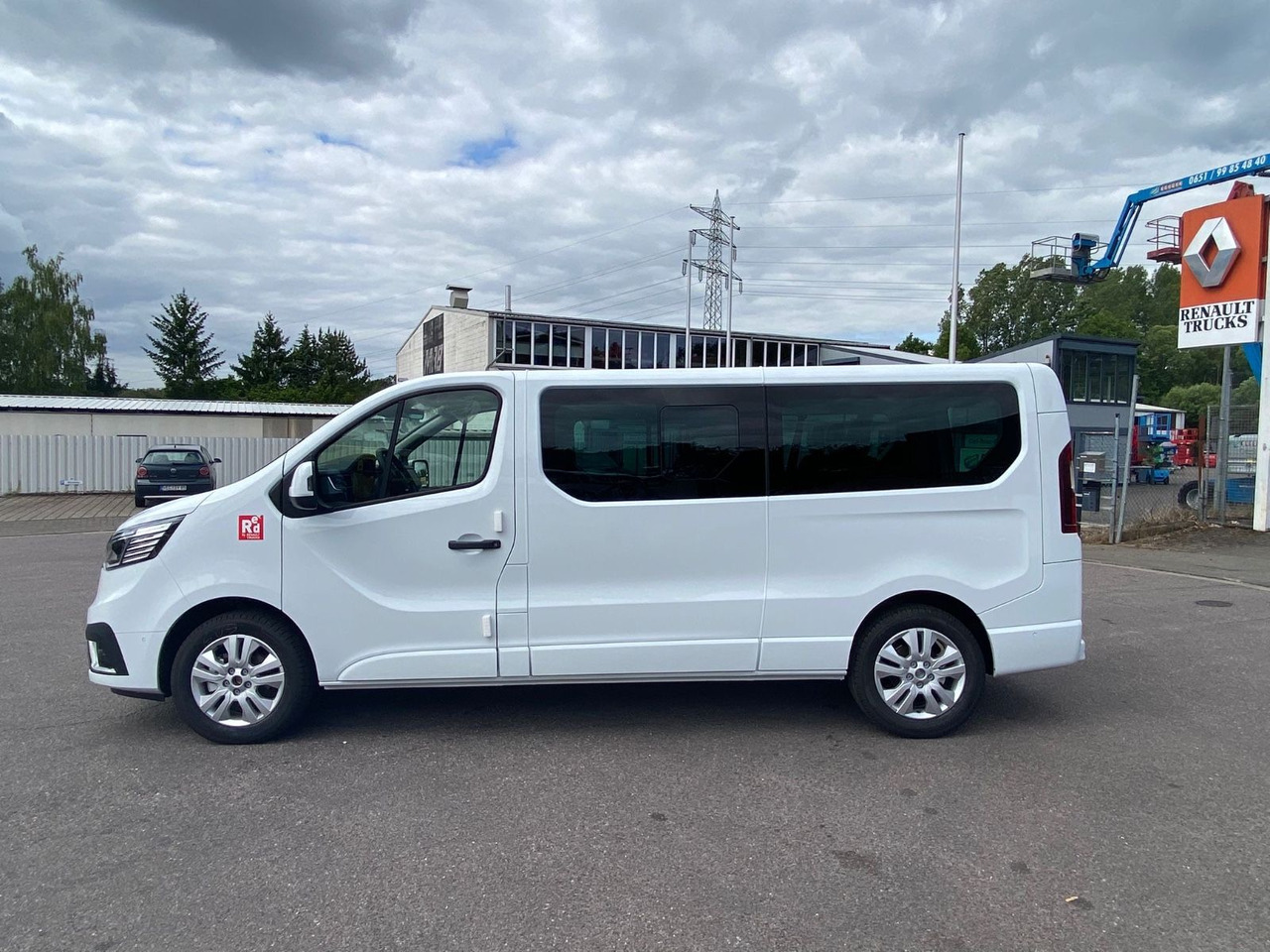 Renault TRAFIC RED KOMBI - صغيرة, ميكروباص: صور 4 Renault TRAFIC RED KOMBI - صغيرة, ميكروباص: صور 4