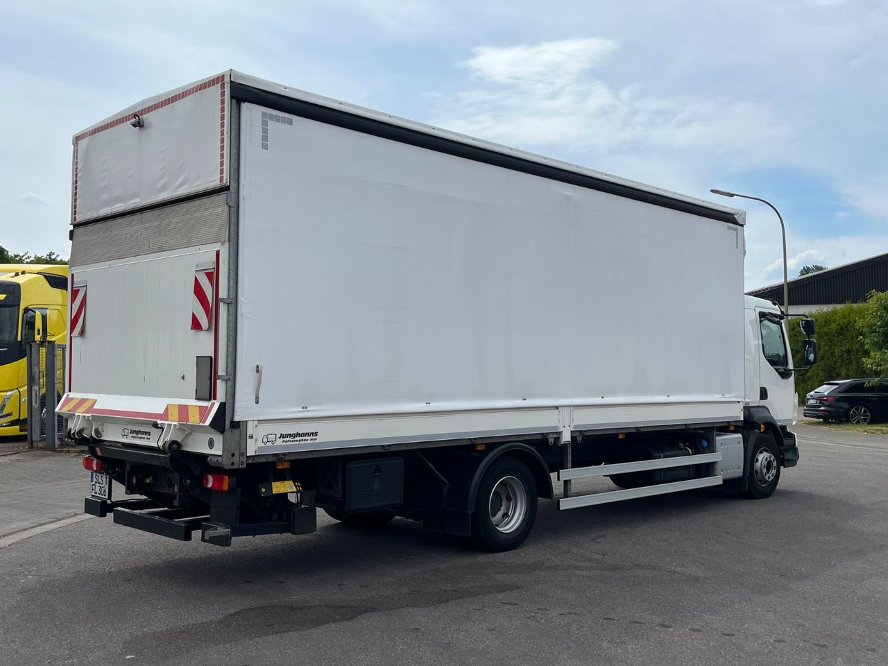 Volvo FL 14.245 Junghanns Schiebeplane LBW - شاحنة ستارة: صور 5 Volvo FL 14.245 Junghanns Schiebeplane LBW - شاحنة ستارة: صور 5