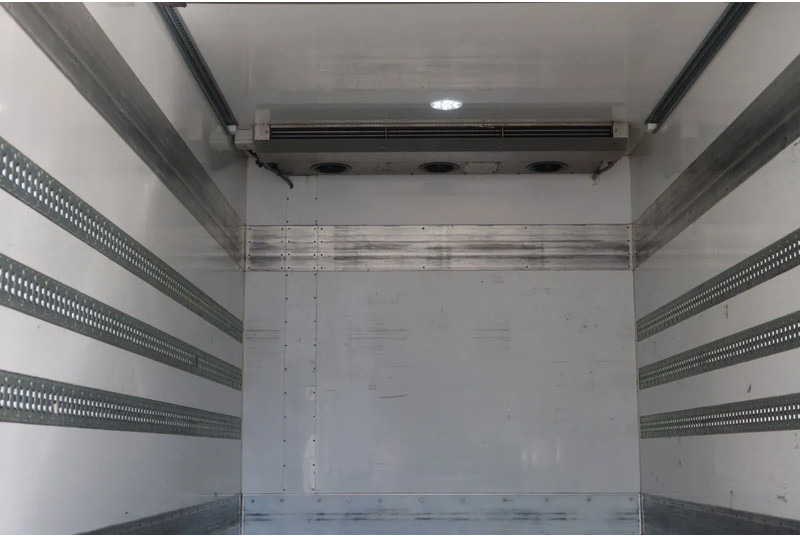 مبردة شاحنة DAF CF 300 Koel/Vries Carrier iceland + Dhollandia 2500KG klep trenn wand: صور 6