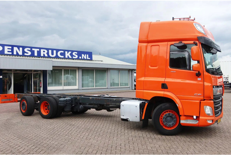 الشاسيه شاحنة DAF CF 450 Chassis Cabine Slaap Cabine 2x Bed: صور 10