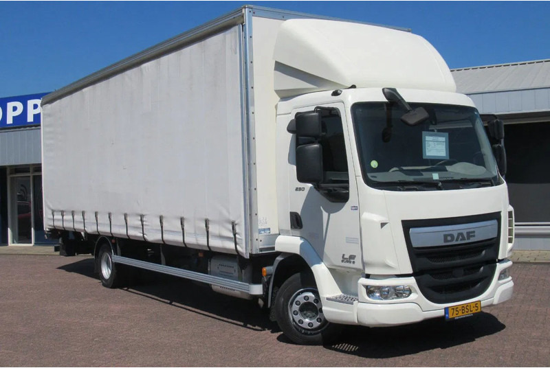 DAF LF 250 250 bak + klep + schuifzeil E6 - شاحنة ستارة: صور 2 DAF LF 250 250 bak + klep + schuifzeil E6 - شاحنة ستارة: صور 2