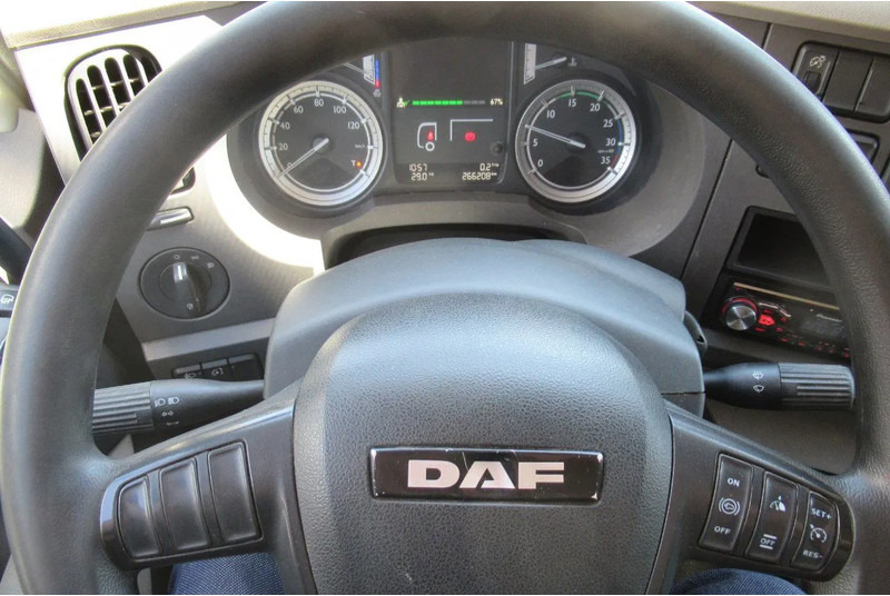 DAF LF 250 250 bak + klep + schuifzeil E6 - شاحنة ستارة: صور 5 DAF LF 250 250 bak + klep + schuifzeil E6 - شاحنة ستارة: صور 5