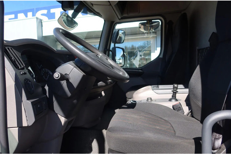 DAF LF 45 Gesloten bak + Dhollandia klep 1500 kg 4x2 - بصندوق مغلق شاحنة: صور 5 DAF LF 45 Gesloten bak + Dhollandia klep 1500 kg 4x2 - بصندوق مغلق شاحنة: صور 5