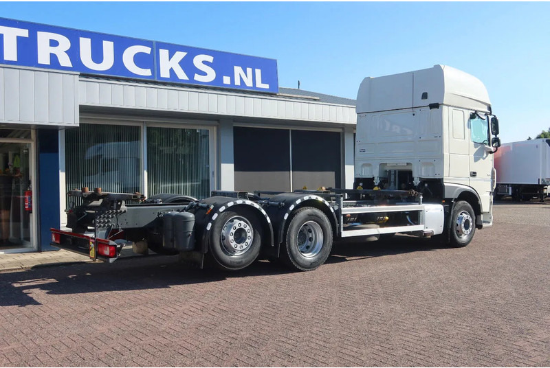 DAF XF 106.450 Wissellaadbaksysteem / Chassis - شاحنات الحاويات/ جسم علوي قابل للتغيير شاحنة: صور 3 DAF XF 106.450 Wissellaadbaksysteem / Chassis - شاحنات الحاويات/ جسم علوي قابل للتغيير شاحنة: صور 3