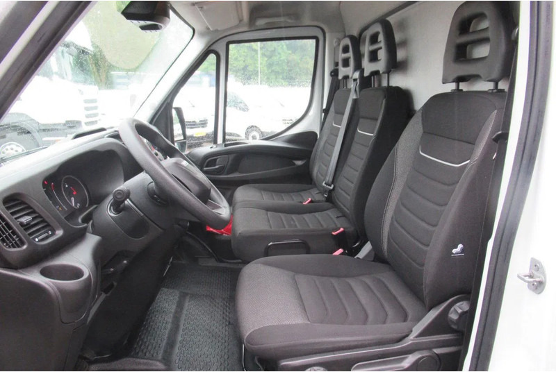 Iveco Daily 35C16 Bak+Klep Palfinger - الشاحنات الصغيرة صندوق مغلق: صور 4 Iveco Daily 35C16 Bak+Klep Palfinger - الشاحنات الصغيرة صندوق مغلق: صور 4
