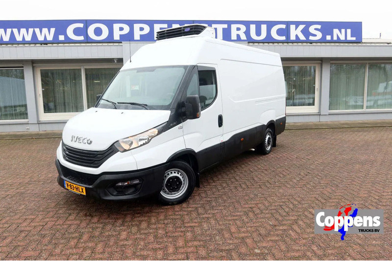 Iveco Daily 35S16 Koelen/vriezen/verwarmen Carrier Xarios 350 + nacht aansluiting 220 volt - الشاحنات الصغيرة المبردة: صور 1 Iveco Daily 35S16 Koelen/vriezen/verwarmen Carrier Xarios 350 + nacht aansluiting 220 volt - الشاحنات الصغيرة المبردة: صور 1