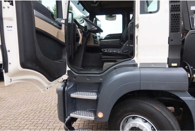 شاحنة كرين MAN TGS 35.360 Kraanwagen + oprijwagen Hiab 228 E3: صور 19 شاحنة كرين MAN TGS 35.360 Kraanwagen + oprijwagen Hiab 228 E3: صور 19