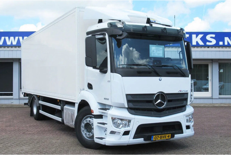 Mercedes-Benz Actros 1832 1832 LL 4x2 - بصندوق مغلق شاحنة: صور 2 Mercedes-Benz Actros 1832 1832 LL 4x2 - بصندوق مغلق شاحنة: صور 2