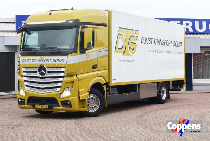 Mercedes-Benz Actros 1933 L Aluminium Bakwagen , Horse / tracing truck. Met deuren + 1 bed. - بصندوق مغلق شاحنة: صور 1 Mercedes-Benz Actros 1933 L Aluminium Bakwagen , Horse / tracing truck. Met deuren + 1 bed. - بصندوق مغلق شاحنة: صور 1