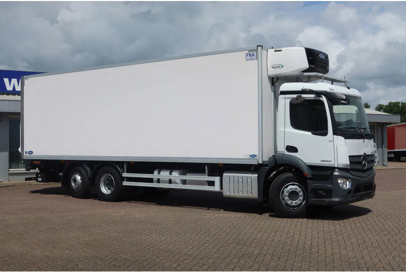 Mercedes-Benz Actros 2530 L Koel/Vries + Laadklep DHollandia 2500kg - مبردة شاحنة: صور 2 Mercedes-Benz Actros 2530 L Koel/Vries + Laadklep DHollandia 2500kg - مبردة شاحنة: صور 2