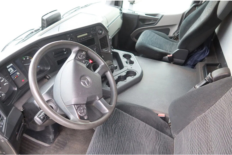 Mercedes-Benz Antos 1924 LL Bakwagen + laadklep 2500 kg - بصندوق مغلق شاحنة: صور 5 Mercedes-Benz Antos 1924 LL Bakwagen + laadklep 2500 kg - بصندوق مغلق شاحنة: صور 5