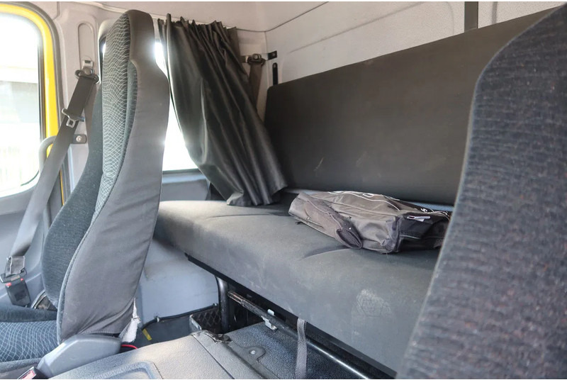 Mercedes-Benz Atego 1221 1221 L Takel wagen 6 Persoons - شاحنة نقل سيارات شاحنة: صور 5 Mercedes-Benz Atego 1221 1221 L Takel wagen 6 Persoons - شاحنة نقل سيارات شاحنة: صور 5