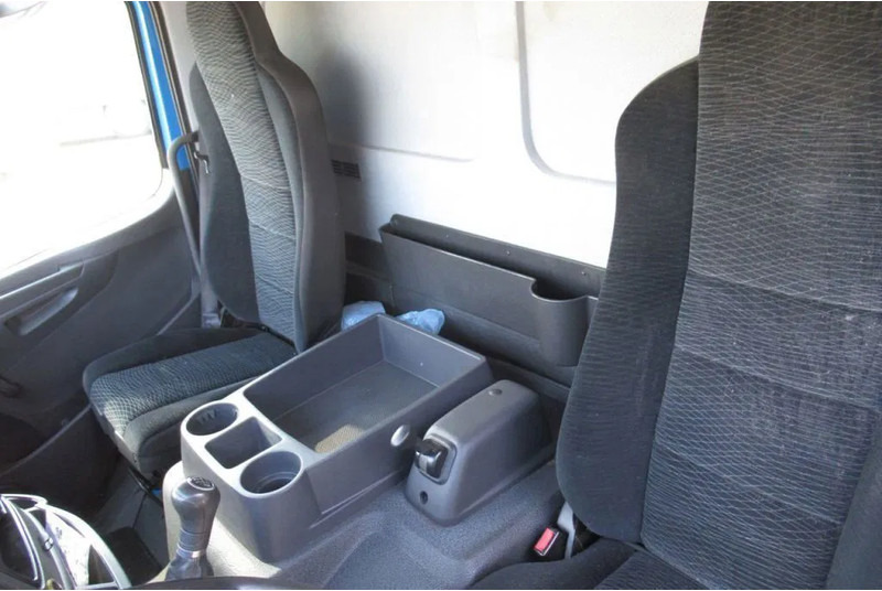 Mercedes-Benz Atego 1318L Euro 6 - شاحنة ستارة: صور 5 Mercedes-Benz Atego 1318L Euro 6 - شاحنة ستارة: صور 5