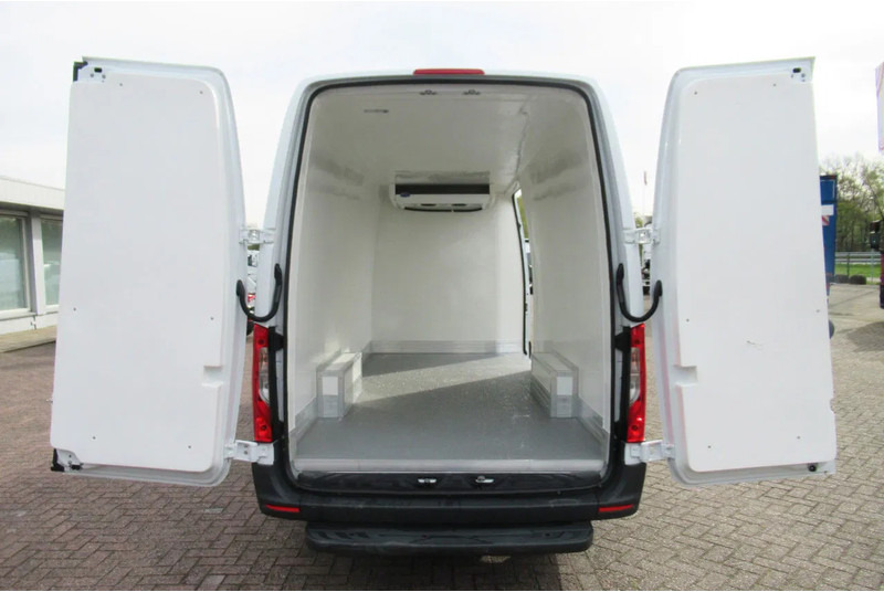 Mercedes-Benz Sprinter 314 CDI Koel/Vries/ verwarmen 220 volt nachtaansluiting - الشاحنات الصغيرة المبردة: صور 3 Mercedes-Benz Sprinter 314 CDI Koel/Vries/ verwarmen 220 volt nachtaansluiting - الشاحنات الصغيرة المبردة: صور 3