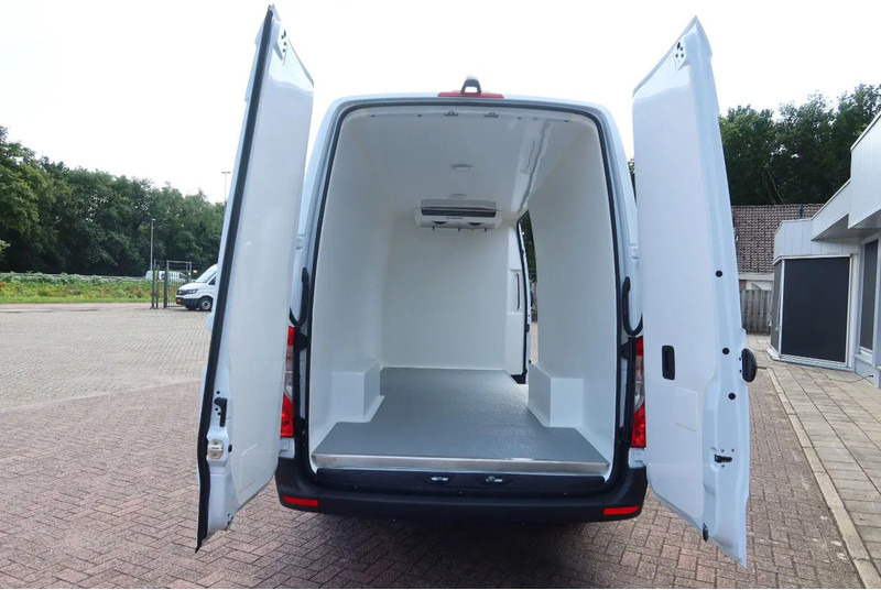 Mercedes-Benz Sprinter 317 CDI Koelwagen L3/H2 NIEUW - الشاحنات الصغيرة المبردة: صور 3 Mercedes-Benz Sprinter 317 CDI Koelwagen L3/H2 NIEUW - الشاحنات الصغيرة المبردة: صور 3