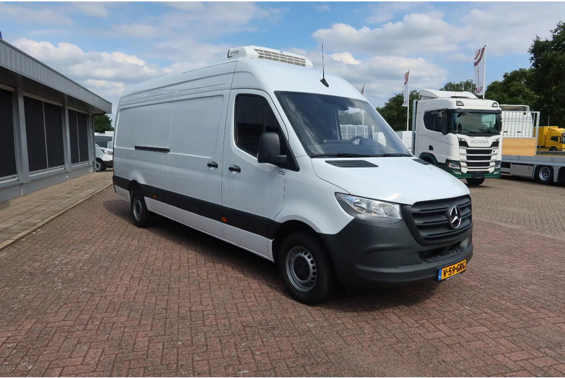Mercedes-Benz Sprinter 317 CDI Koelwagen L3/H2 NIEUW - الشاحنات الصغيرة المبردة: صور 2 Mercedes-Benz Sprinter 317 CDI Koelwagen L3/H2 NIEUW - الشاحنات الصغيرة المبردة: صور 2