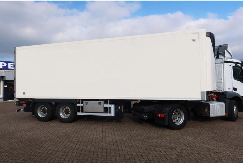 Sor IBERICA City trailer Koel/Vries+ klep 2500kg Bi-temp Carrier Vektor 19 MT - مبردة نصف مقطورة: صور 3 Sor IBERICA City trailer Koel/Vries+ klep 2500kg Bi-temp Carrier Vektor 19 MT - مبردة نصف مقطورة: صور 3