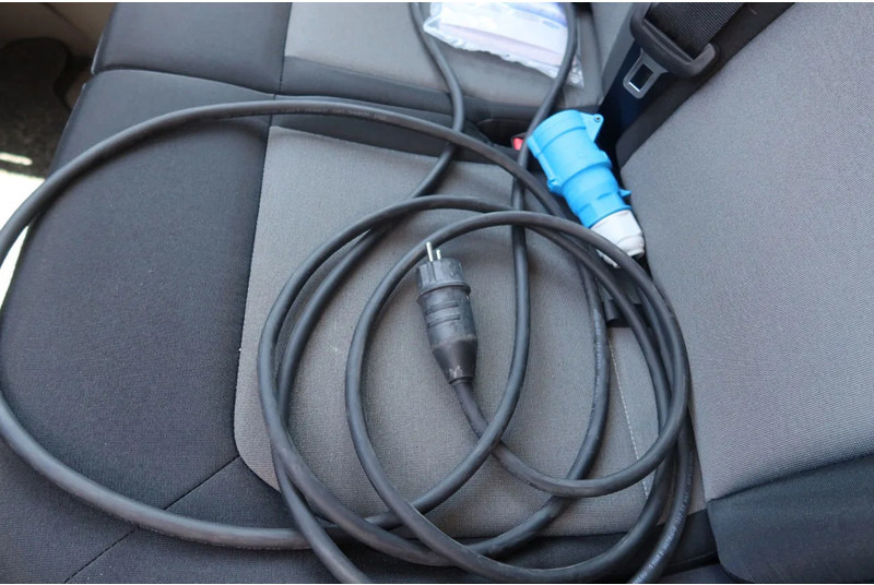 الشاحنات الصغيرة المبردة Volkswagen Crafter L3/H2 Koel/Vriezen/ verwarmen Carrier Xarios 350 + nacht aansluiting 220 volt: صور 19 الشاحنات الصغيرة المبردة Volkswagen Crafter L3/H2 Koel/Vriezen/ verwarmen Carrier Xarios 350 + nacht aansluiting 220 volt: صور 19