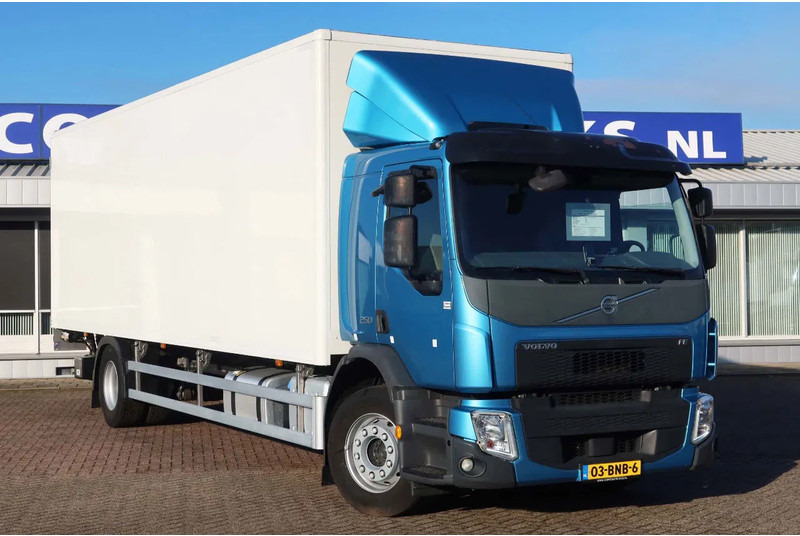 Volvo FE 250 Bakwagen + Dhollandia klep 2500 KG. 49.000 KM!! - بصندوق مغلق شاحنة: صور 2 Volvo FE 250 Bakwagen + Dhollandia klep 2500 KG. 49.000 KM!! - بصندوق مغلق شاحنة: صور 2