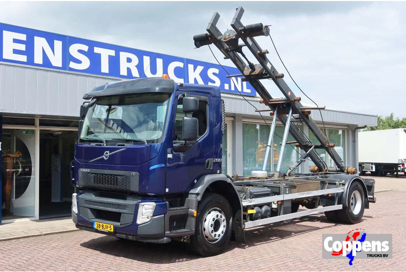Volvo FE 280 Container / Kabelsysteem H.T.S Kabel, 15 ton, 575 cm 6 Cilinder - شاحنة - نظام الكابلات: صور 1 Volvo FE 280 Container / Kabelsysteem H.T.S Kabel, 15 ton, 575 cm 6 Cilinder - شاحنة - نظام الكابلات: صور 1