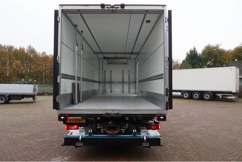 Volvo FE 280 Volvo FE 280 4x2 Carrier Supra 1250 Koel/Vries+ BAR klep 2000 kg 2 Stuks in Voorraad - الشاحنات الصغيرة المبردة: صور 3 Volvo FE 280 Volvo FE 280 4x2 Carrier Supra 1250 Koel/Vries+ BAR klep 2000 kg 2 Stuks in Voorraad - الشاحنات الصغيرة المبردة: صور 3