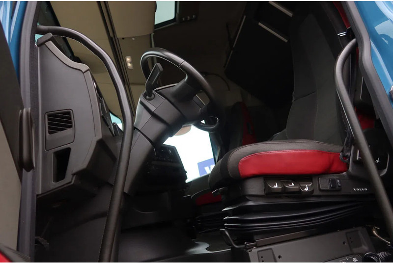 Volvo FH 460 Hooklift 8x2 Haakarm. 3x Steering axle - شاحنة - نظام الكابلات: صور 5 Volvo FH 460 Hooklift 8x2 Haakarm. 3x Steering axle - شاحنة - نظام الكابلات: صور 5