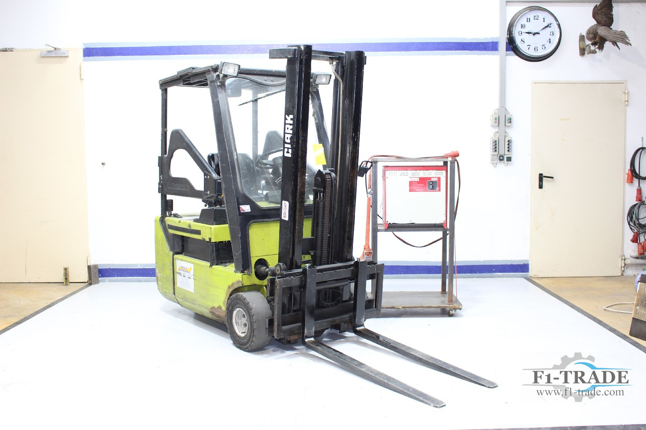 CLARK CTM 16 S - رافعة شوكية كهربائية: صور 1 CLARK CTM 16 S - رافعة شوكية كهربائية: صور 1