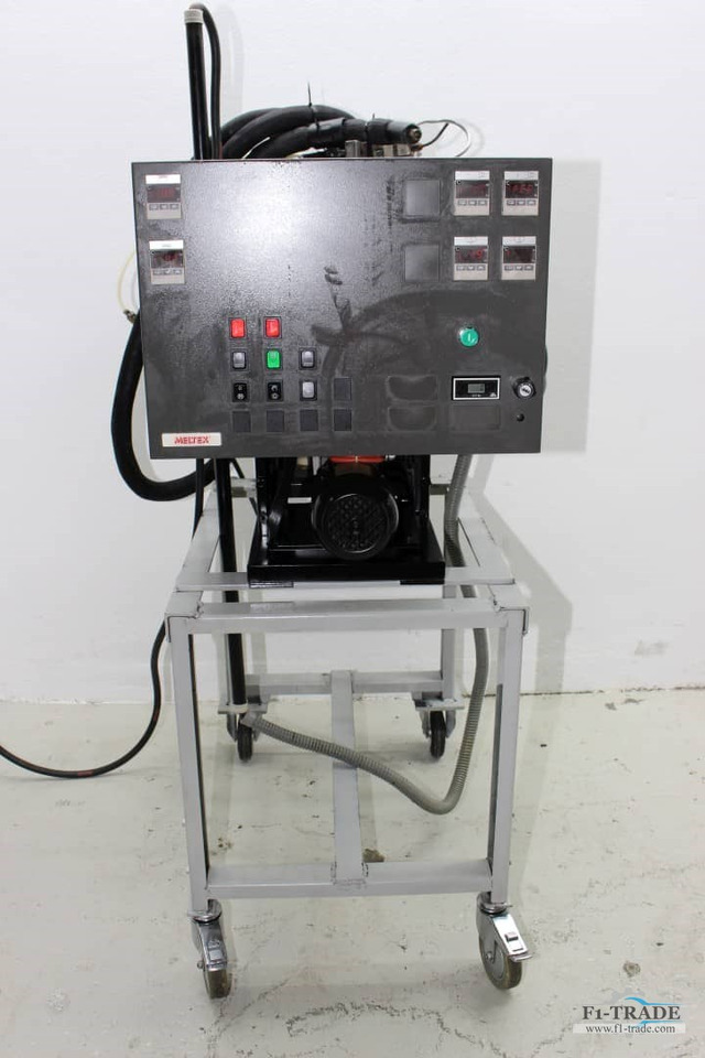 Nordson Meltex MX 4012-172 - آلة تجليد: صور 1 Nordson Meltex MX 4012-172 - آلة تجليد: صور 1