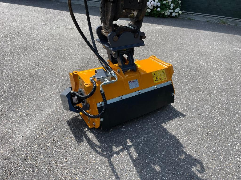 Ferri klepelbak voor aan de kraan CW05 CW10 CW30 - التقطيع جزازة/ ماكينات قطع الحشائش: صور 3 Ferri klepelbak voor aan de kraan CW05 CW10 CW30 - التقطيع جزازة/ ماكينات قطع الحشائش: صور 3