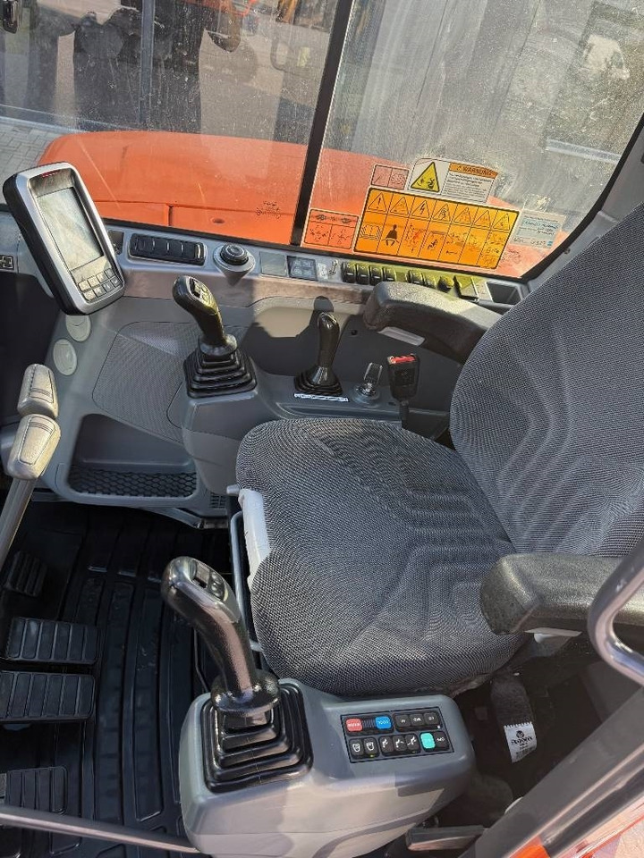 حفارة مصغرة Doosan DX 85 R: صور 11 حفارة مصغرة Doosan DX 85 R: صور 11