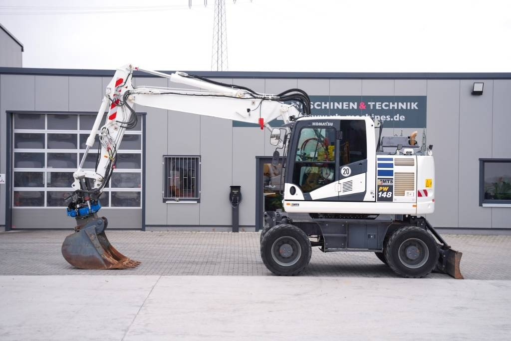 Komatsu PW 148-11 - حفارة على عجلات: صور 1 Komatsu PW 148-11 - حفارة على عجلات: صور 1