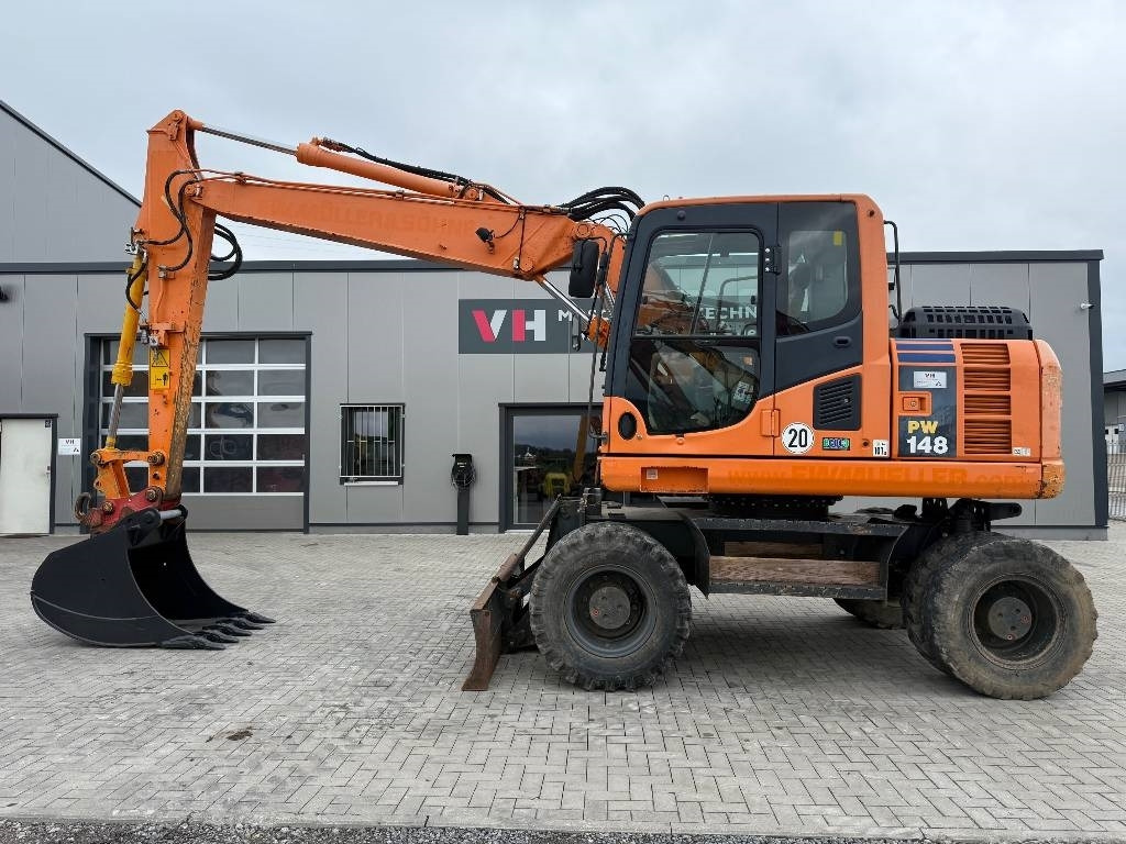 Komatsu PW 148-8  - حفارة على عجلات: صور 2 Komatsu PW 148-8  - حفارة على عجلات: صور 2