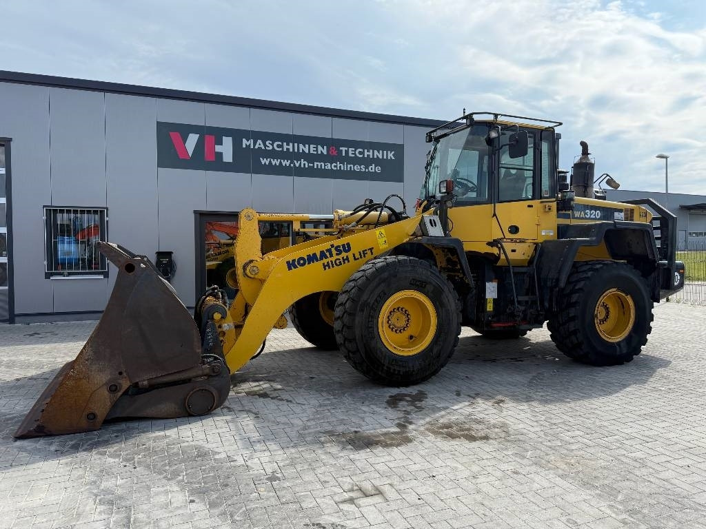 Komatsu WA 320-6 - اللودر بعجل: صور 1 Komatsu WA 320-6 - اللودر بعجل: صور 1