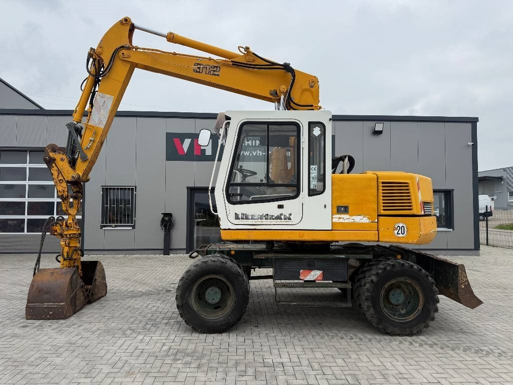 Liebherr A 312 - حفارة على عجلات: صور 2 Liebherr A 312 - حفارة على عجلات: صور 2