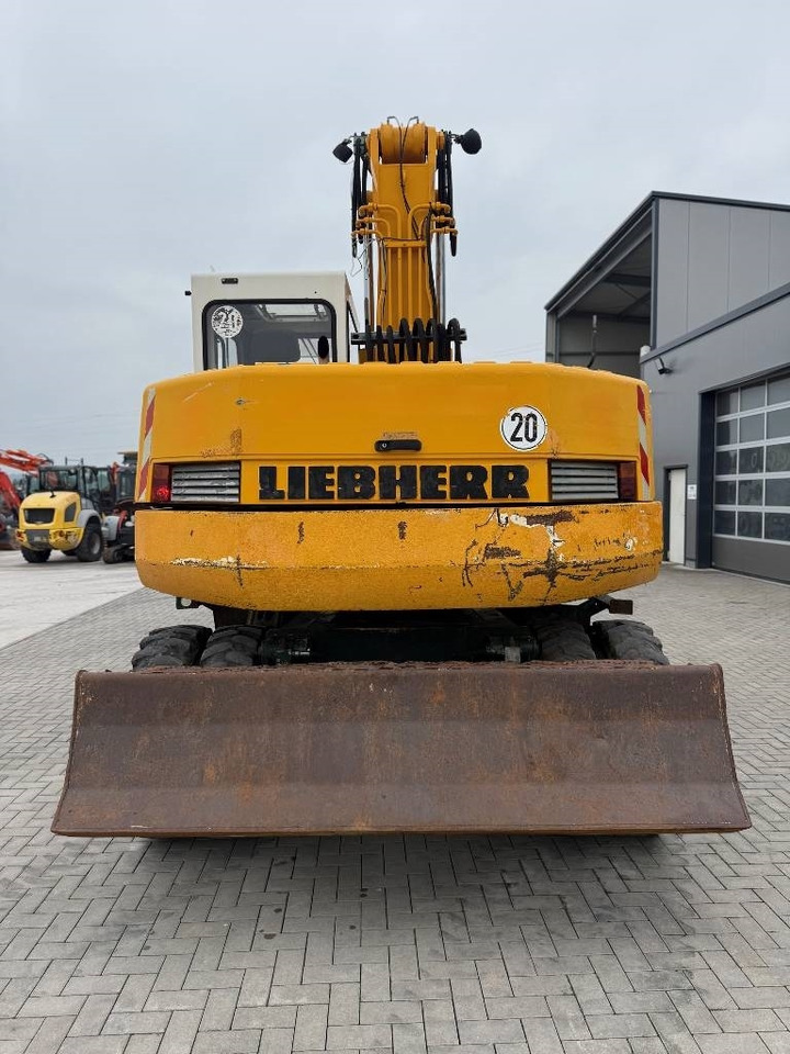 Liebherr A 312 - حفارة على عجلات: صور 4 Liebherr A 312 - حفارة على عجلات: صور 4