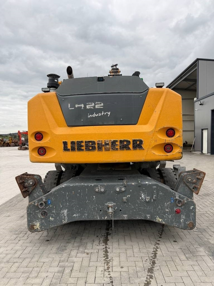 Liebherr LH 22 - حفارة النقل والشحن: صور 4 Liebherr LH 22 - حفارة النقل والشحن: صور 4