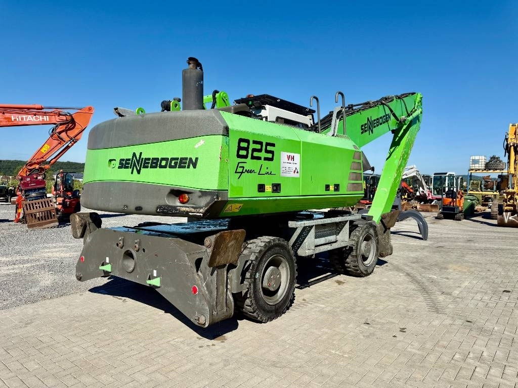 Sennebogen 825 - حفارة النقل والشحن: صور 5 Sennebogen 825 - حفارة النقل والشحن: صور 5