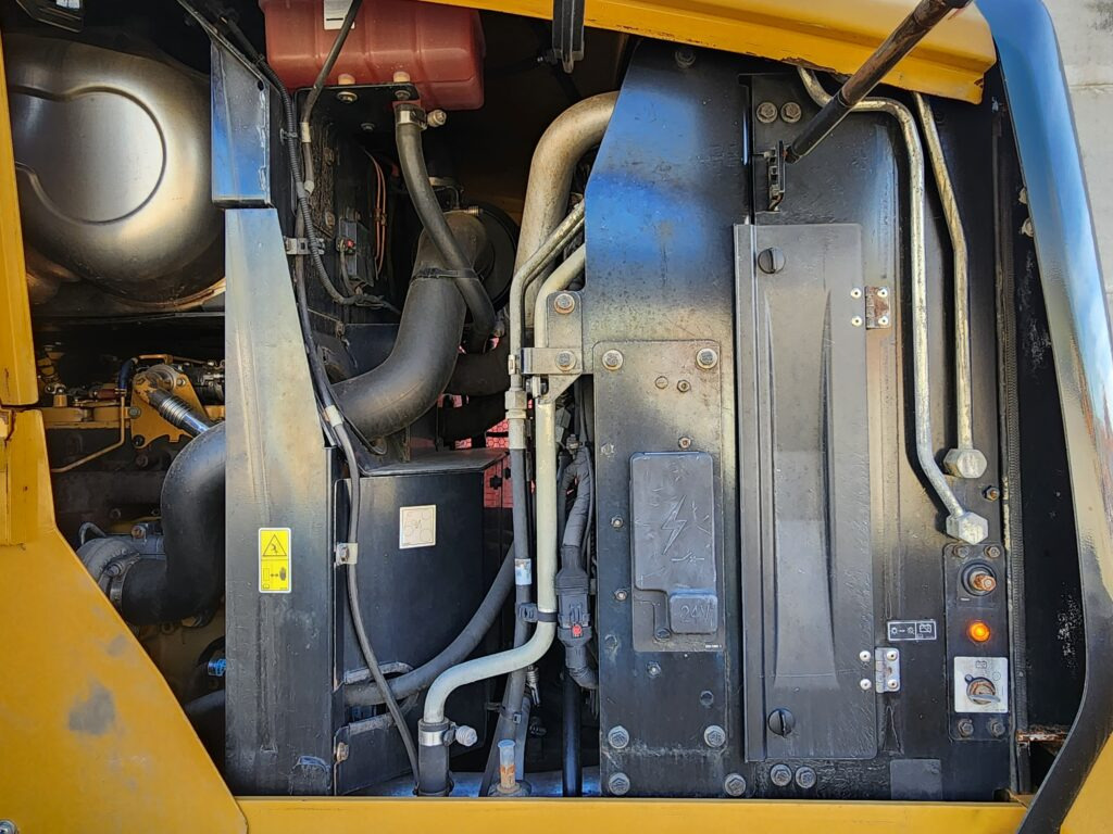CAT 938M - اللودر بعجل: صور 5 CAT 938M - اللودر بعجل: صور 5