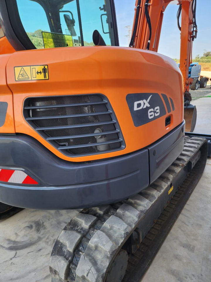 DOOSAN DX63R-3 - حفارة مصغرة: صور 4 DOOSAN DX63R-3 - حفارة مصغرة: صور 4