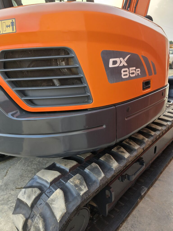 DOOSAN DX85R-3 - حفارة مصغرة: صور 4 DOOSAN DX85R-3 - حفارة مصغرة: صور 4