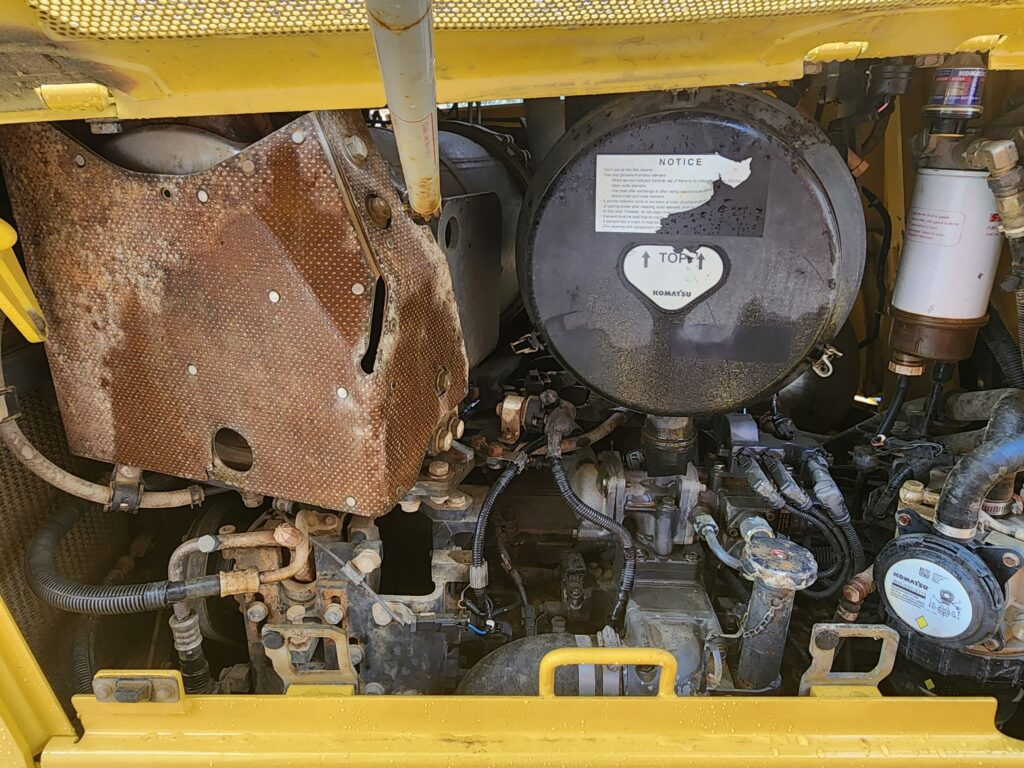 KOMATSU D65PX-17 - بلدوزر: صور 4 KOMATSU D65PX-17 - بلدوزر: صور 4